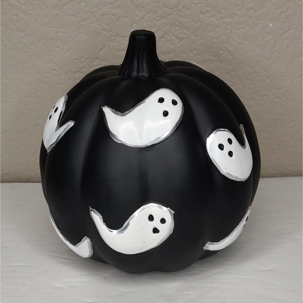 Novogratz Ghost Matte Black Pumpkin Shaped Halloween Tabletop Decor - Picture 6 of 6